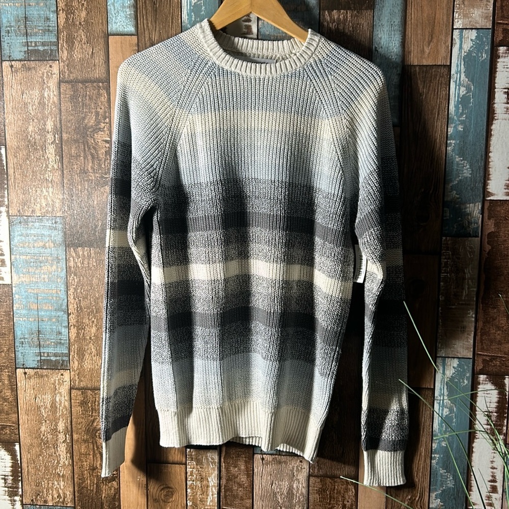 Amazon Essentials XS knit sweater